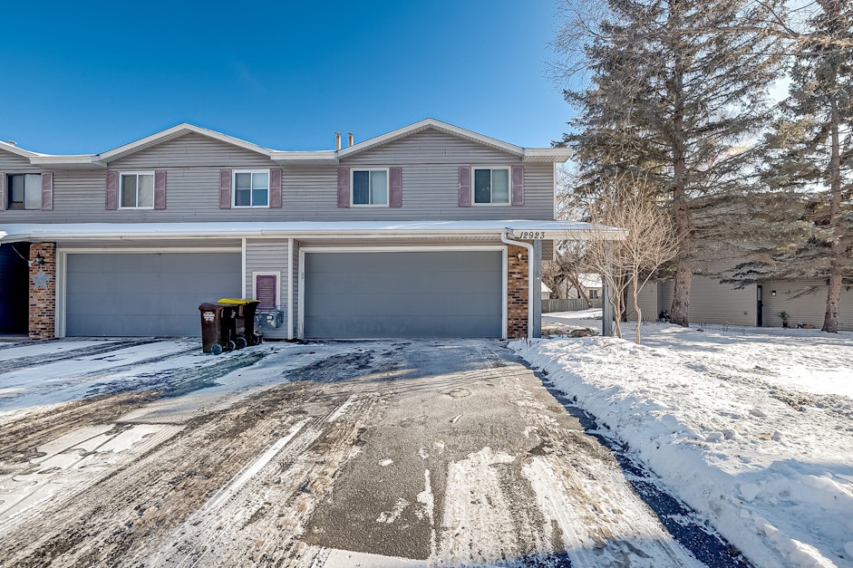 12923 Oliver Avenue South, Burnsville, MN 55337, Presented by Pat